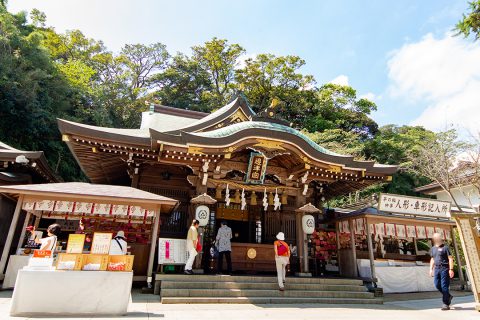 江島神社の辺津宮