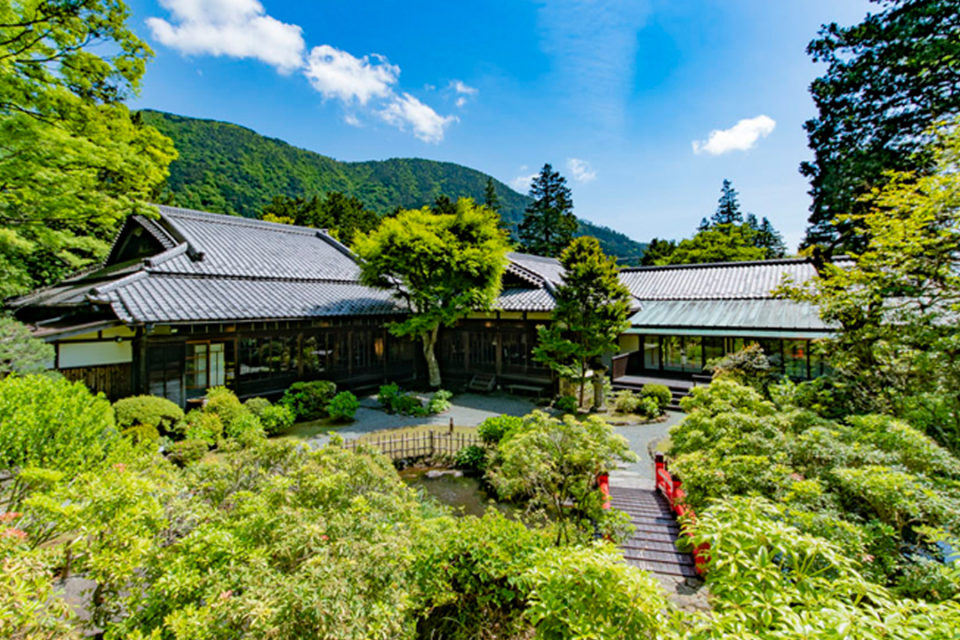 旧御用邸菊華荘の外観