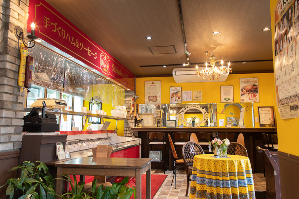 腸詰屋小町店内観