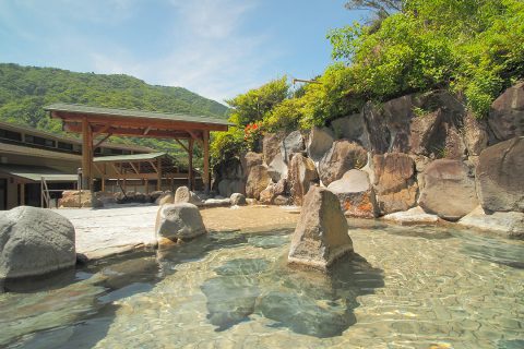 湯の里おかだの月の湯屋岩風呂