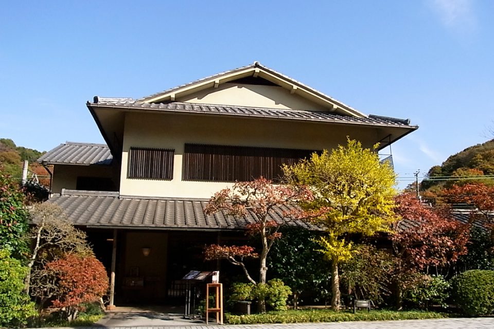 鎌倉鉢の木新館の外観
