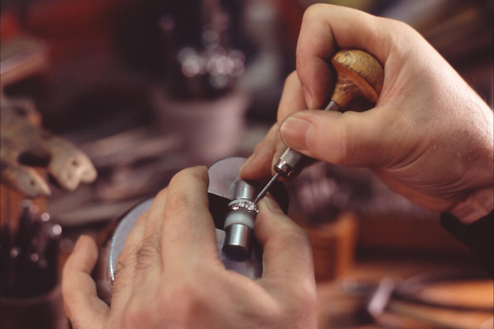 スタージュエリー元町本店のジュエリー職人