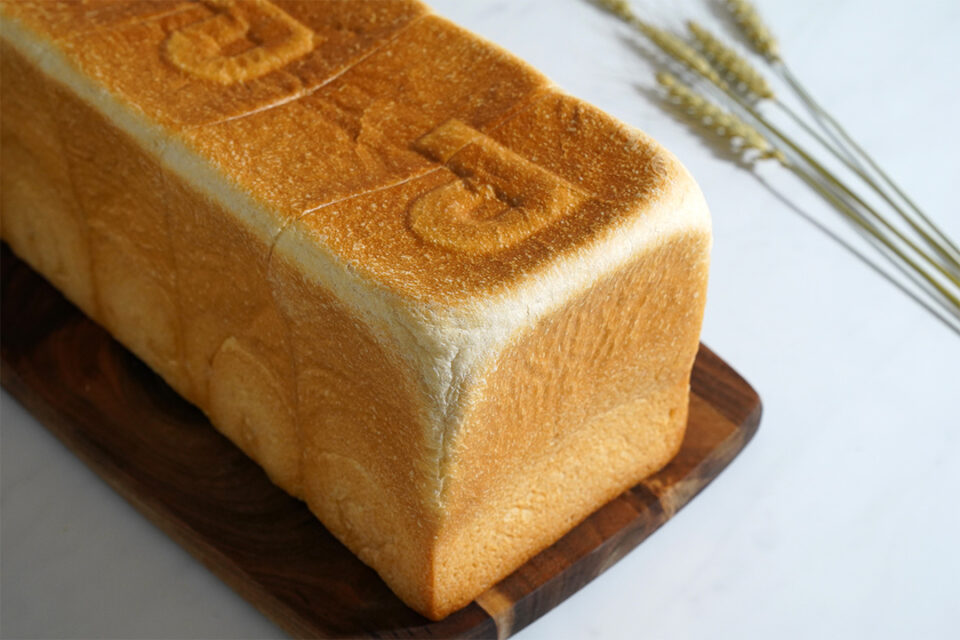 ポンパドウル 元町本店の男爵1斤