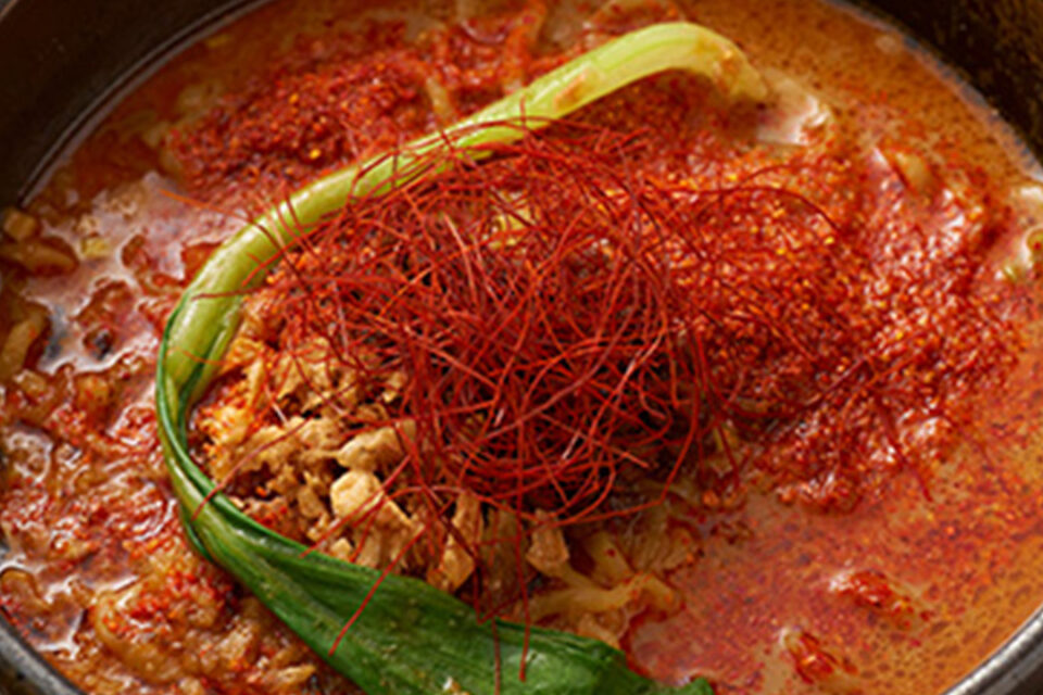 アスリート中華ダイニングイーチャンの赤坦々麺