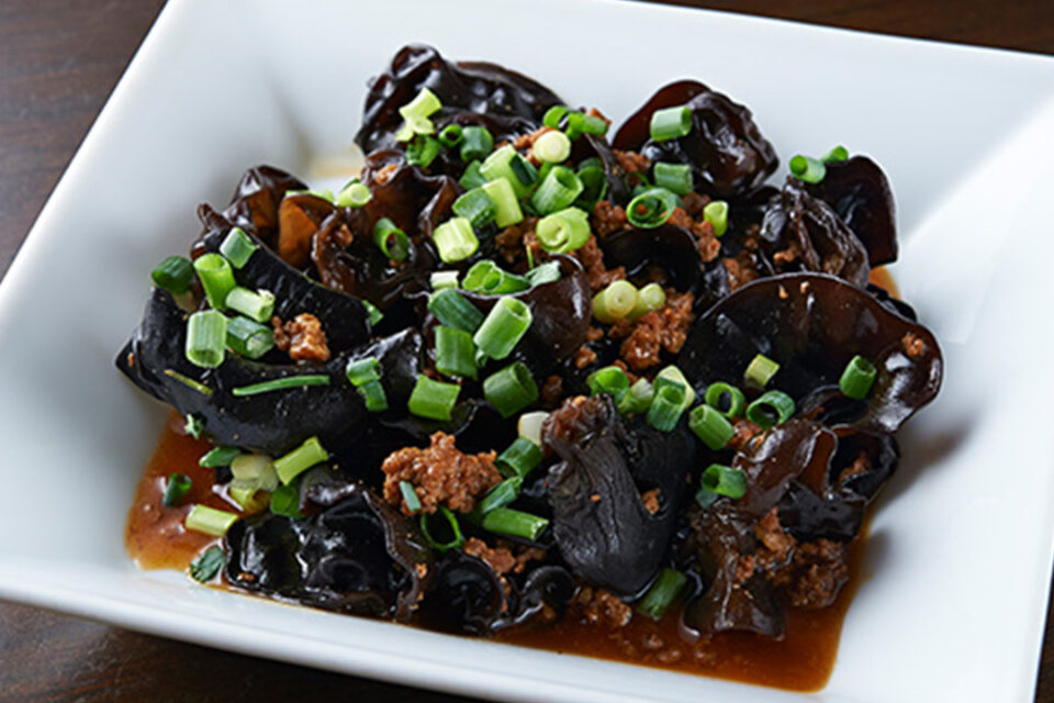 アスリート中華ダイニングイーチャンのキクラゲ炒め