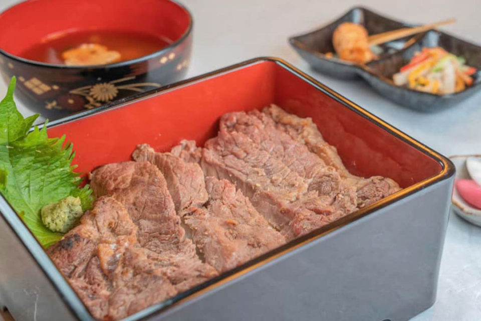 鎌倉季草庵の牛ステーキ御膳