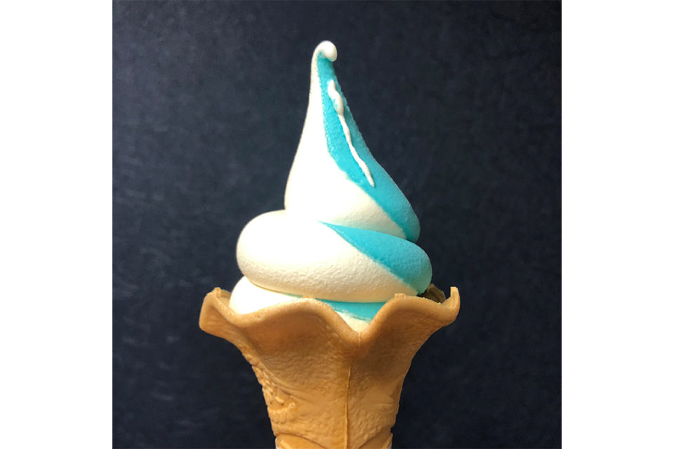 江の島カレーおでんの江の島スーパーソーダソフトクリーム