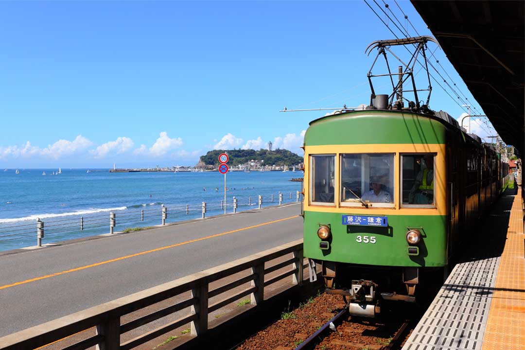 江ノ電 鎌倉・湘南の人気観光地をご紹介！ 【公式】観光フリーペーパー『旅うらら』