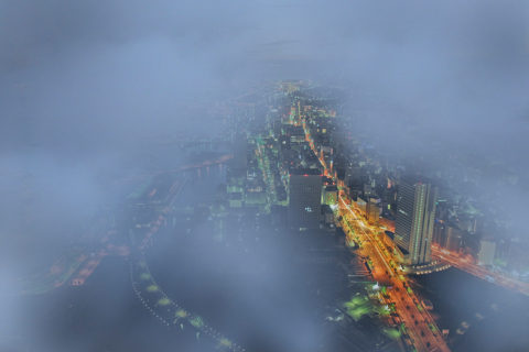 Scenery from the sky garden with a view of clouds below when it rains (example)