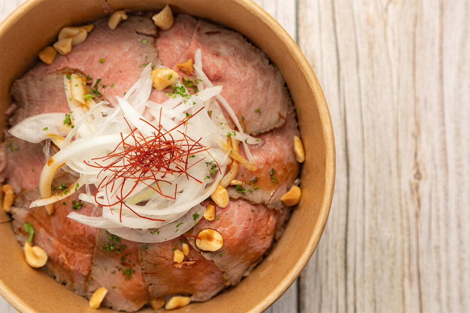 DONBURI & CAFE ZENのローストビーフ丼