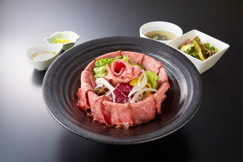 焼肉然のローストビーフ