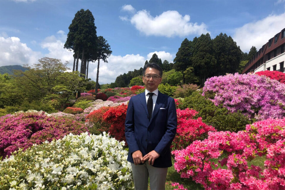 倉重祐二氏（ツツジ・シャクナゲ研究者、日本植物園協会専務理事）