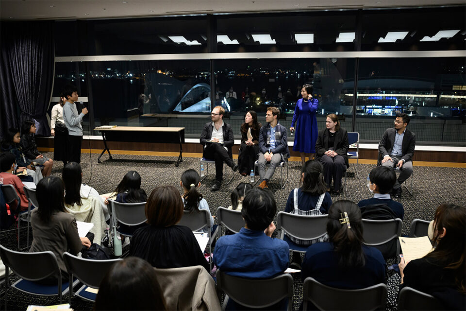 「ピアニストってどんな人？子ども達との交流会」昨年の様子
