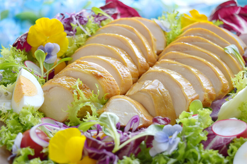 スモーキーチキンのハワイアンサラダ
