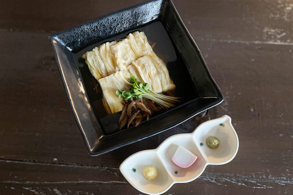 湯葉そばと生麩スイーツの店 いさみやの箱根 湯葉そば