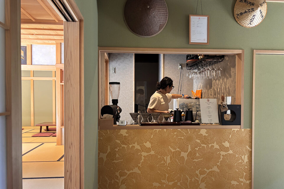 店主がこだわり抜いた香り高いスペシャリティコーヒーを！