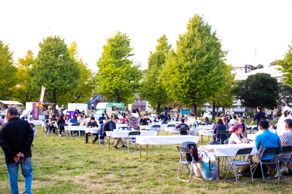 飲食マルシェ & 音楽ライブ（過去の様子）