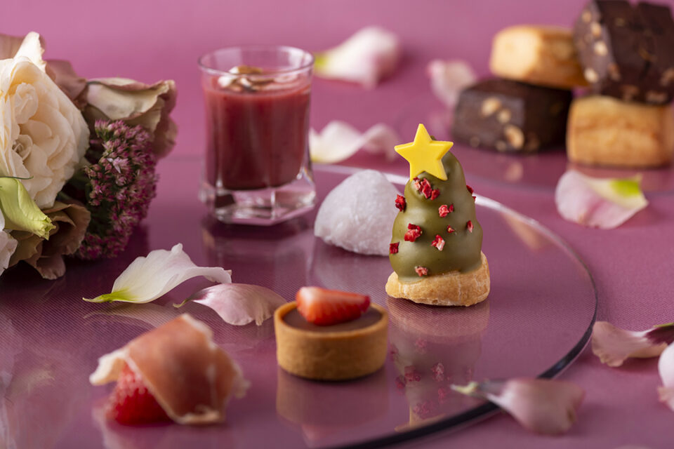 クリスマスの華やぎをイメージしたアフタヌーンティー