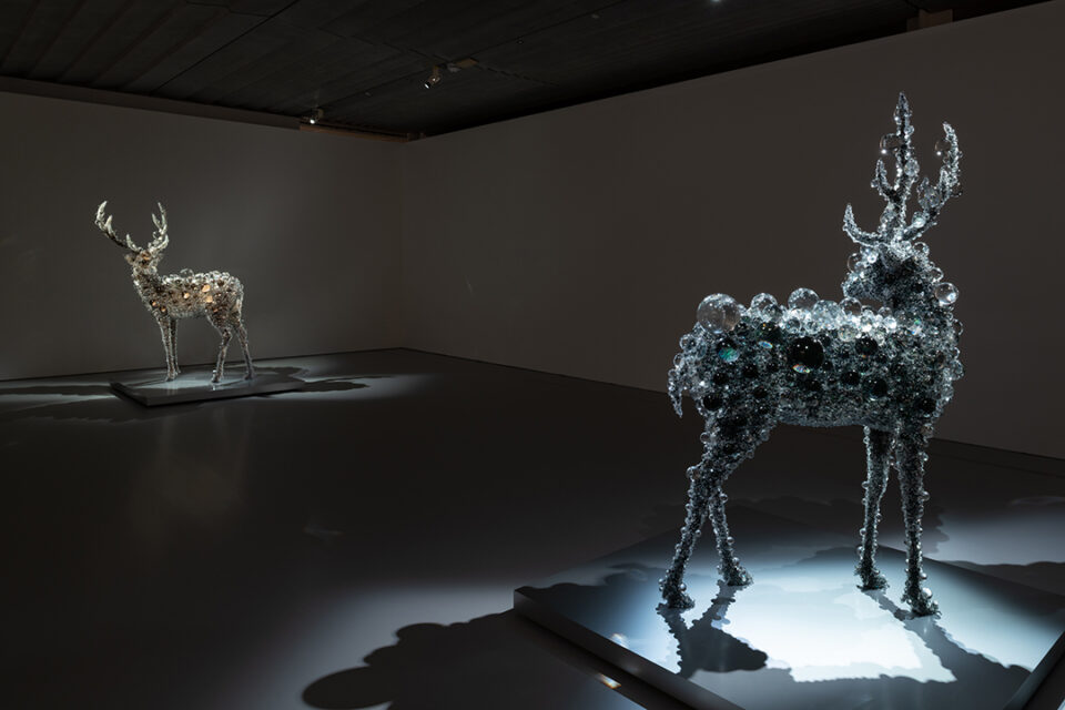 「SPRING わきあがる鼓動」展 エピローグ／名和晃平 展示風景 Photo: Ken Kato