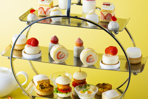 「ホワイトストロベリー・アフタヌーンティー」 中段