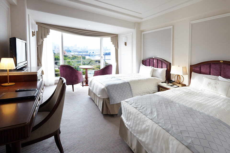 ホテルニューグランドの客室（タワー館 スーペリアフロア ベイサイド ツイン）