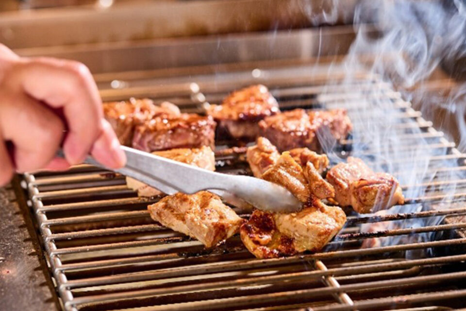 「はなをり」の「春のビュッフェ（‘サテ’インドネシア風BBQ）」