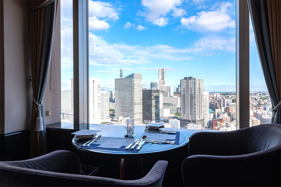 横浜ベイシェラトンのスカイラウンジ「ベイ・ビュー」
