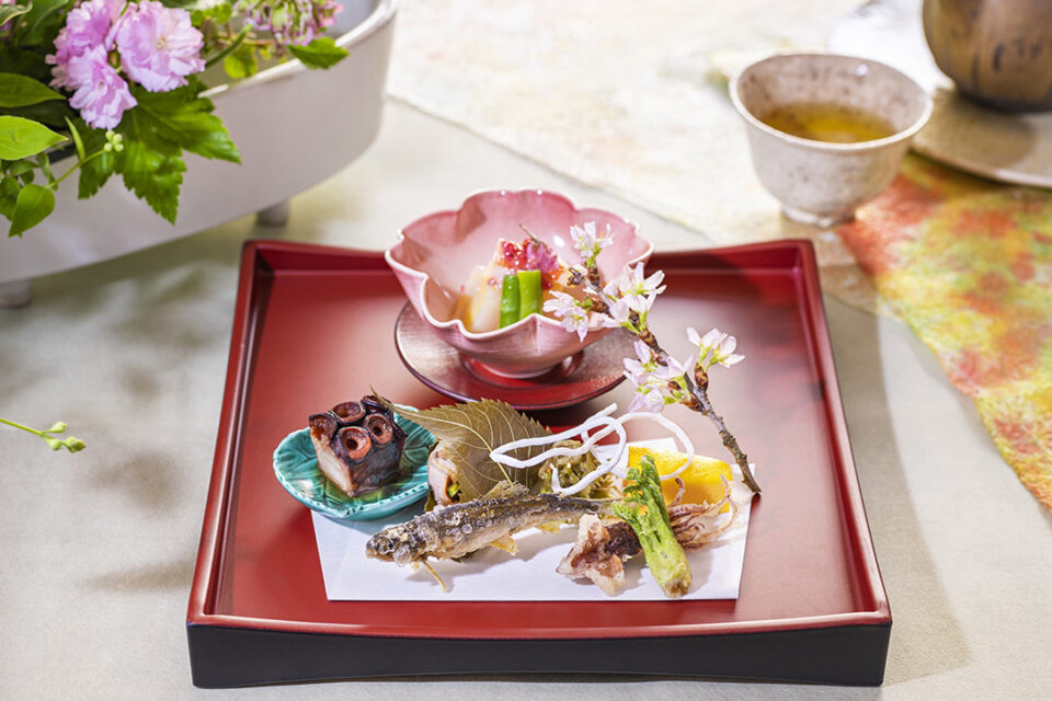 横浜ベイシェラトンの日本料理「木の花」のランチコース「春風」
